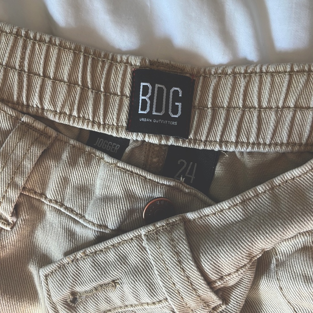 Pacsun BDG cargo jogger size 24